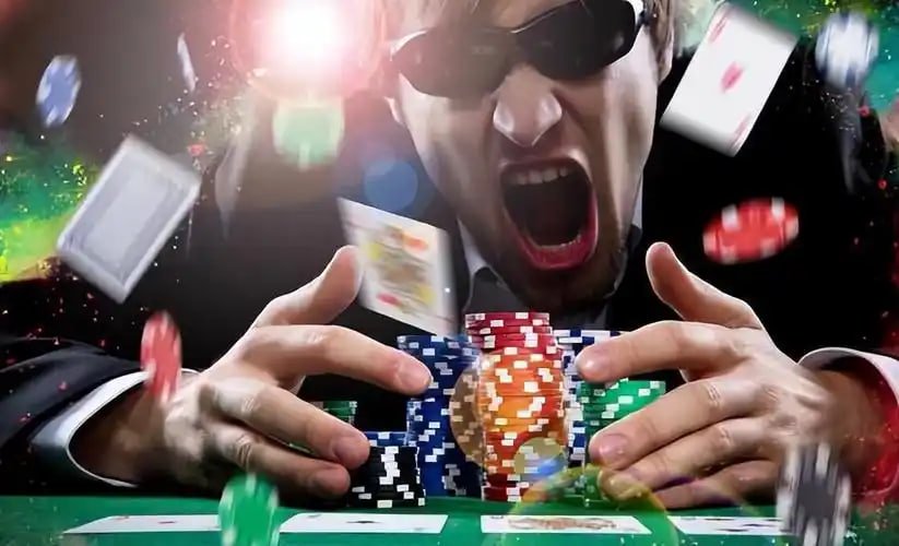 Bàn Baccarat live casino với dealer chuyên nghiệp tại sunwim
